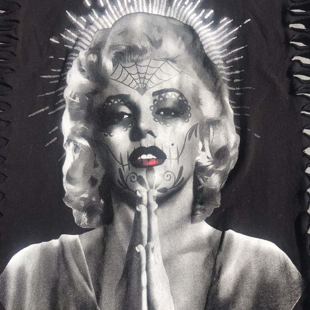 Small black Marilyn Monroe sugar skull baby tee